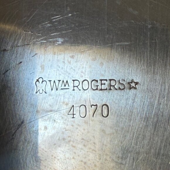 VINTAGE WM. ROGERS 4070 SILVERPLATE ROPE RIM EDGE ROUND SERVING TRAY 11" - Picture 3 of 3